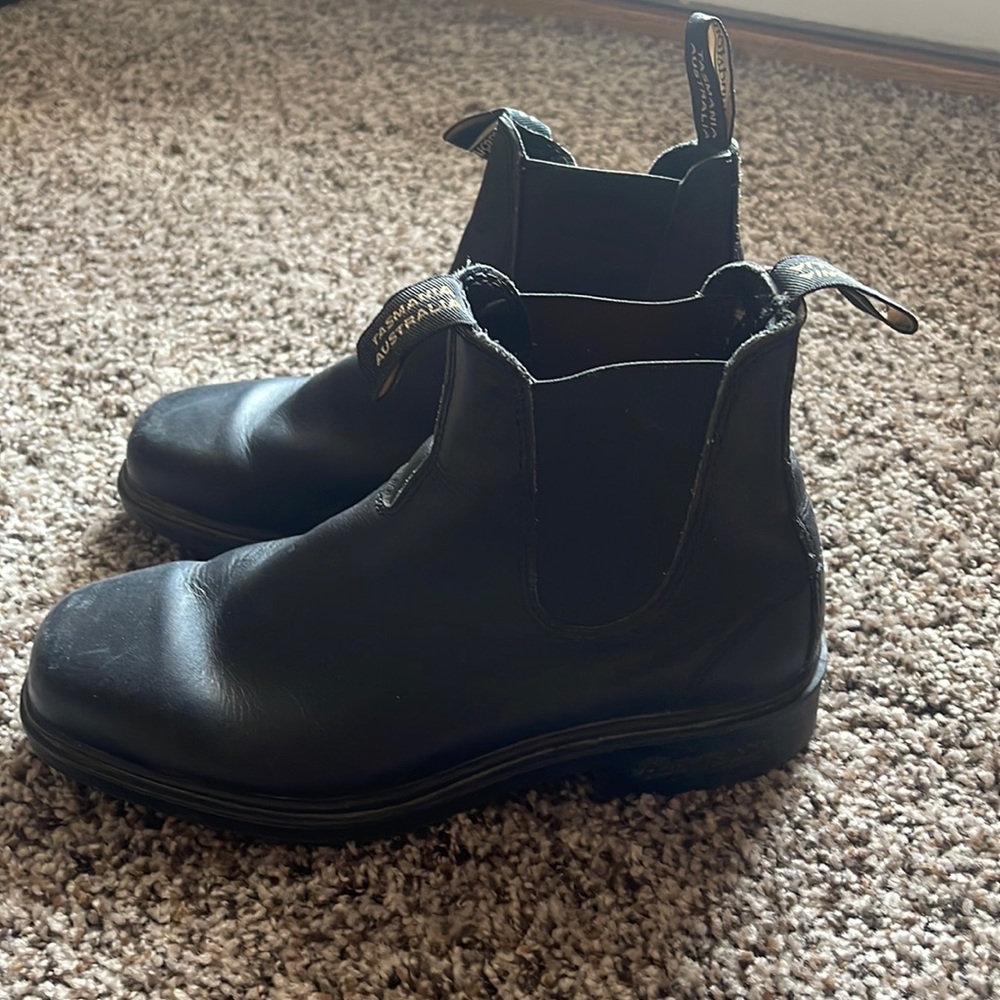 Blundstone Black Square Toe Chelsea Boots
